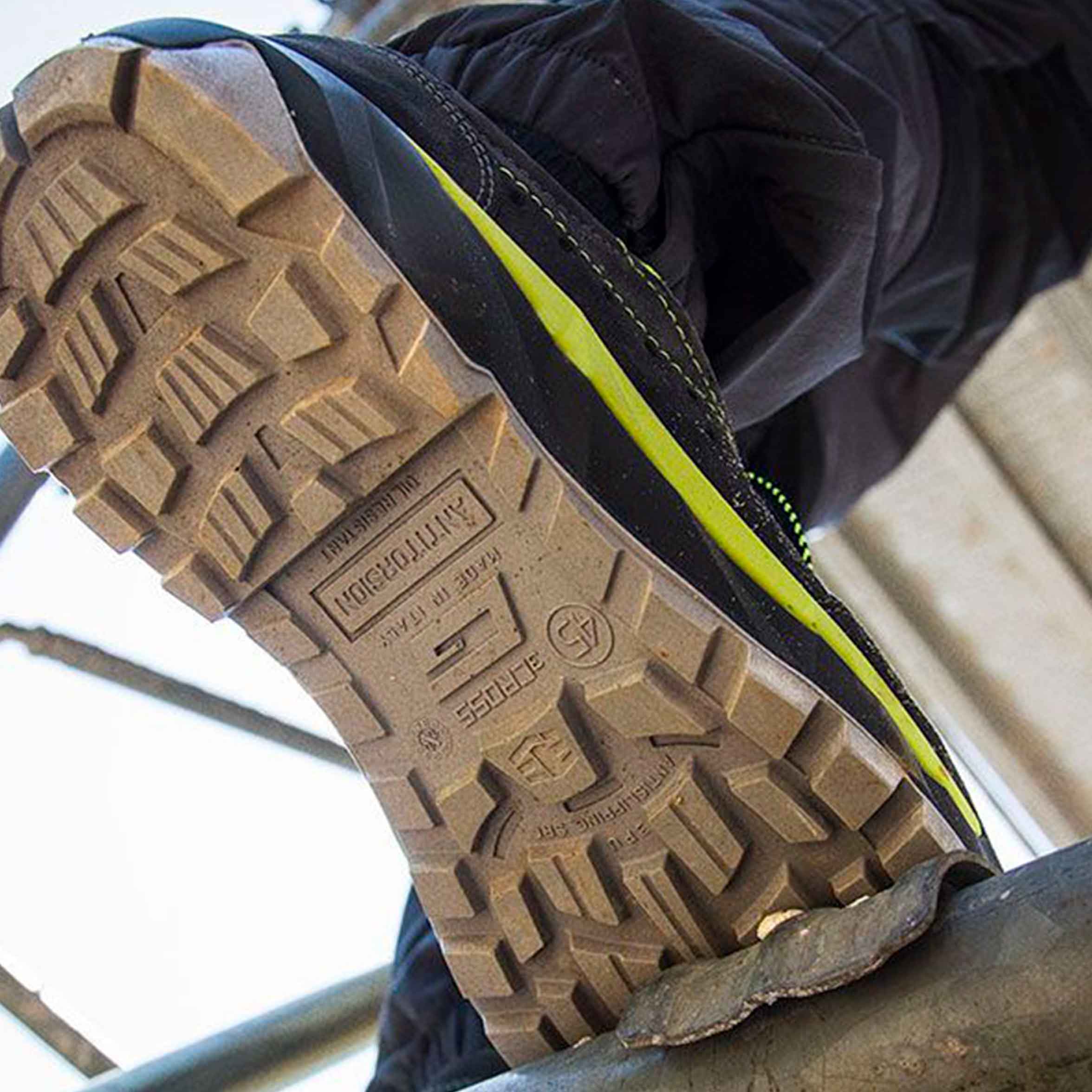 Zapato de Seguridad SINAI S1PL FO SR – Giasco